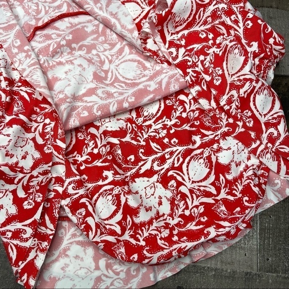 Kenneth Cole One Piece Swimsuit size XL - Picture 9 of 13